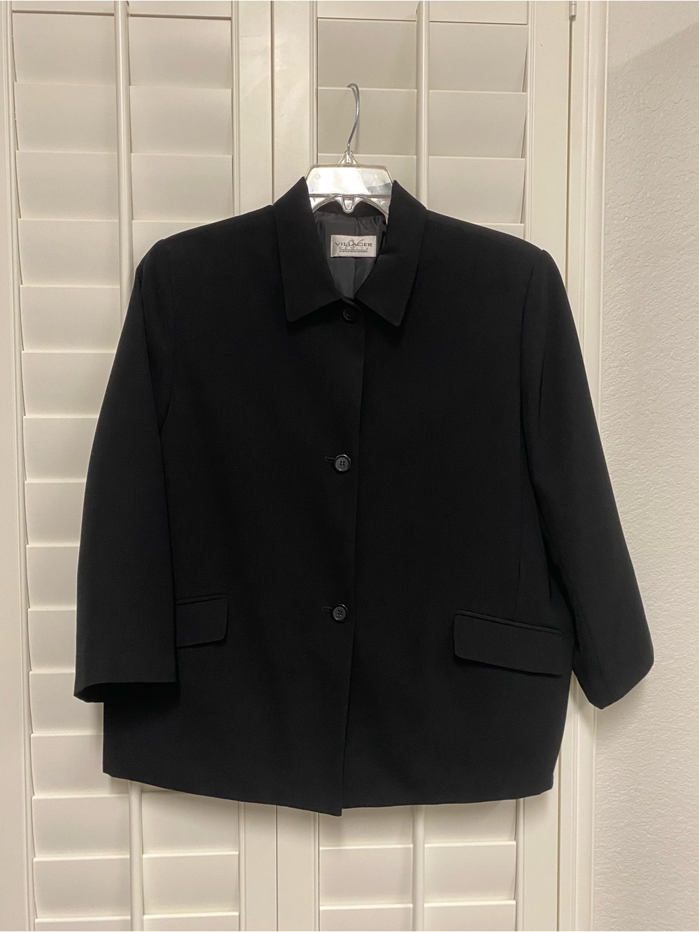 Villager Liz Claiborne Lined Black Blazer 16P